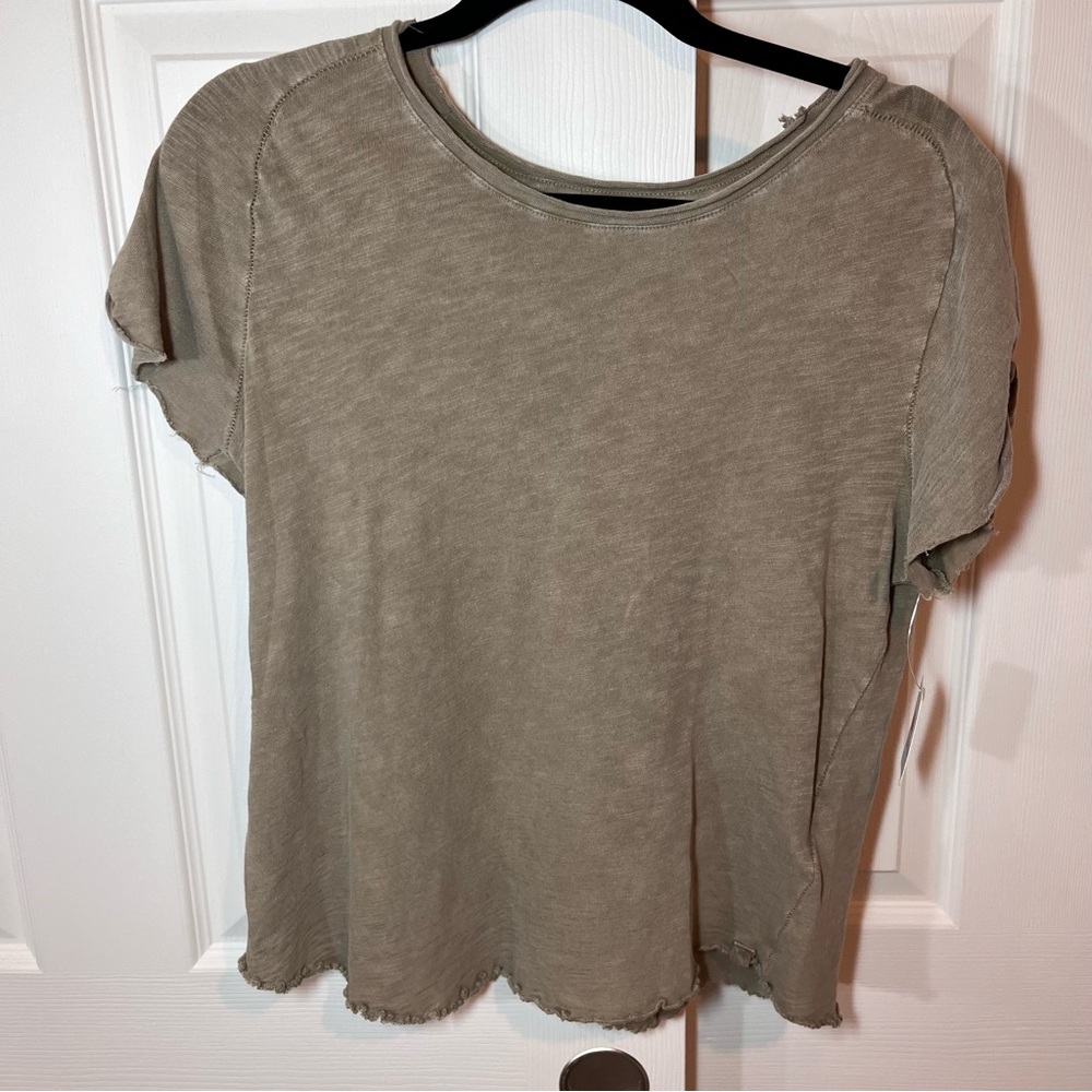 We the Free NWT Free People Olive Green with Beige Short Sleeve Tee size XL